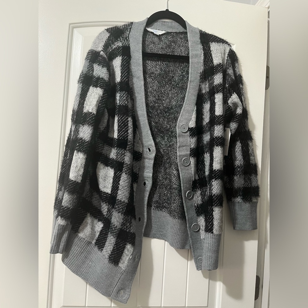 Time and Tru Black and Grey Cardigan